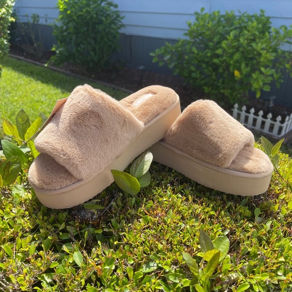 MUK LUKS Kirstey Slide In Irish Cream Med 7-8 - Picture 4 of 12